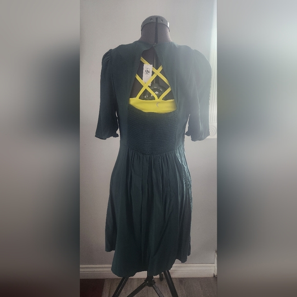 Nwt - Picture 2 of 3